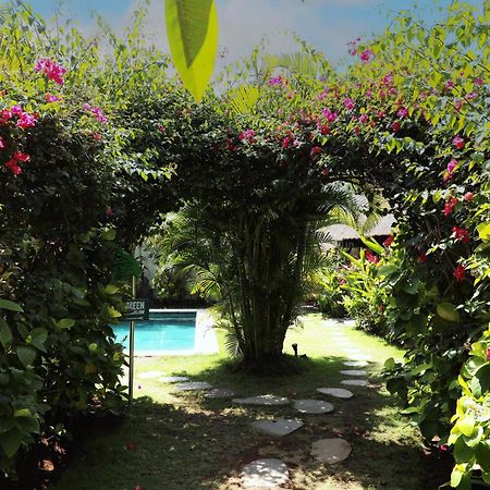 Bingin Bienvenue Guest House Uluwatu Exterior foto